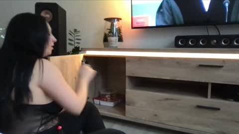 Vio online show from 11/24/25, 09:53