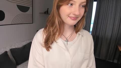 Viola but friends call me Sisi online show from 02/28/26, 11:11