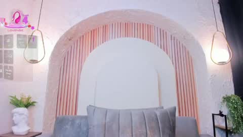 Violette online show from 04/20/26, 09:56