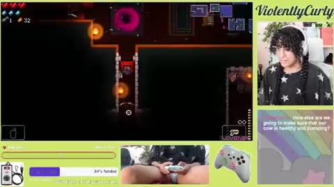 Snapshot of violentlycurly chatting on 06/12/26, 10:19 Curly the Coin Operated Toy online show from 06/12/26, 10:19