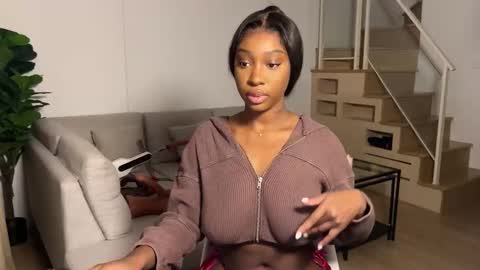 Fantasy Black Girl online show from 10/04/25, 04:10