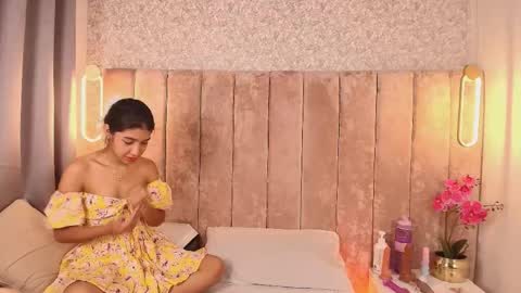 Violeta online show from 11/18/25, 03:27