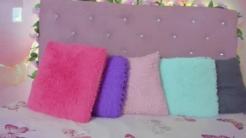 violet__taylor_ online show from 04/07/26, 02:12