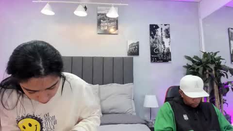 Violet and Myers online show from 11/08/25, 11:43