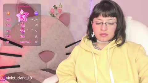 Violet online show from 03/04/25, 04:38