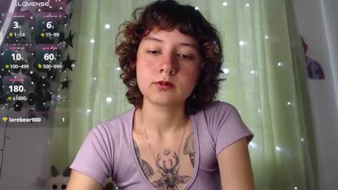 Snapshot of violet_bluee chatting on 01/31/26, 08:18 Violet online show from 01/31/26, 08:18