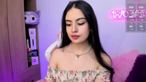 Snapshot of violet_catt chatting on 12/06/24, 05:11 Violeta  online show from 12/06/24, 05:11