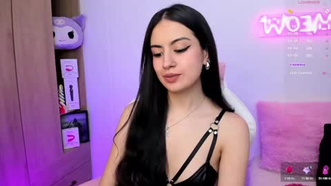 Snapshot of violet_catt chatting on 12/12/24, 05:04 Violeta  online show from 12/12/24, 05:04