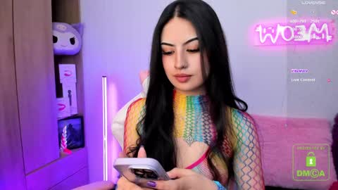 Snapshot of violet_catt chatting on 02/13/25, 05:11 Violeta  online show from 02/13/25, 05:11