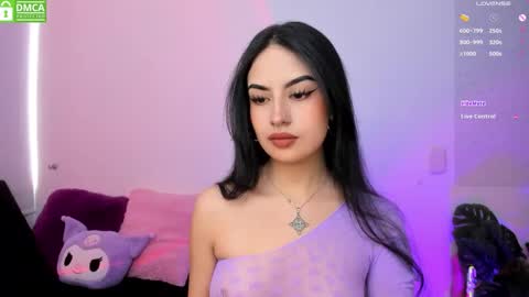 Snapshot of violet_catt chatting on 09/09/25, 07:13 Violeta  online show from 09/09/25, 07:13