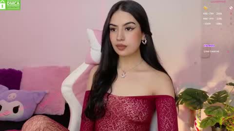 Snapshot of violet_catt chatting on 10/10/25, 06:29 Violeta  online show from 10/10/25, 06:29