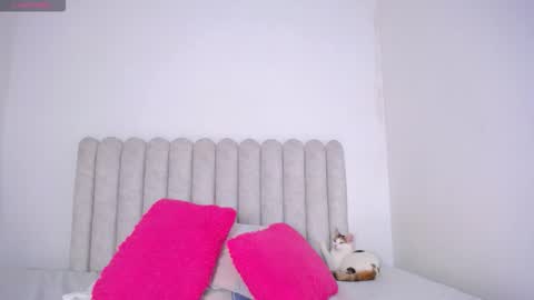 violet_giraldo online show from 03/03/26, 06:25