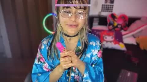 Violete Hentai01 online show from 02/20/25, 11:21