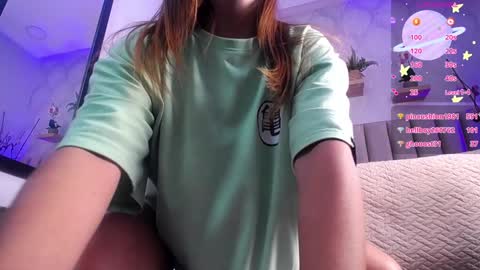 Snapshot of violet_jonesss chatting on 12/10/24, 05:22 Violet Jones online show from 12/10/24, 05:22