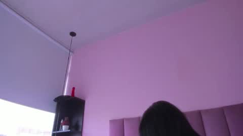 violet online show from 09/18/25, 01:46