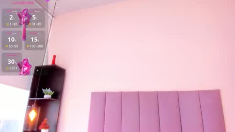 violet online show from 11/19/25, 12:49