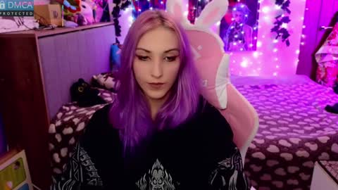 Snapshot of violet_noir_ chatting on 01/24/25, 07:08 Deya online show from 01/24/25, 07:08