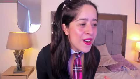 Violet Nova online show from 11/19/25, 12:16