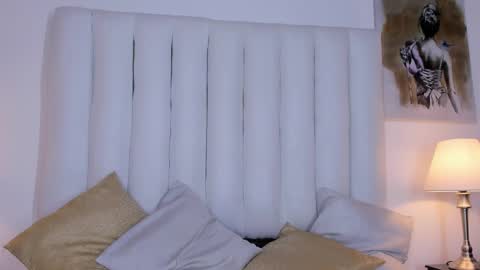 Mary online show from 12/17/25, 06:36