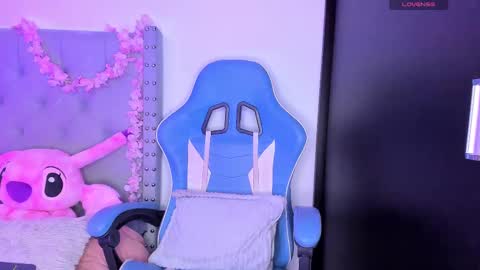  Violet  online show from 09/12/25, 01:33