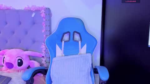  Violet  online show from 09/22/25, 03:58