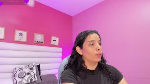 Snapshot of violet_sinclair chatting on 05/11/26, 11:27 violet_sinclair online show from 05/11/26, 11:27