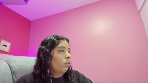 Snapshot of violet_sinclair chatting on 05/12/26, 11:29 violet_sinclair online show from 05/12/26, 11:29