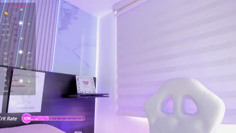 Snapshot of violet_spencer chatting on 01/10/25, 08:15 Violeta online show from 01/10/25, 08:15