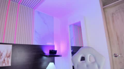 Snapshot of violet_spencer chatting on 02/05/25, 06:59 Violeta online show from 02/05/25, 06:59