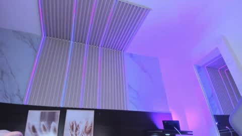 Snapshot of violet_spencer chatting on 02/07/25, 10:52 Violeta online show from 02/07/25, 10:52