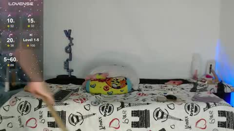Snapshot of violet_sweet_23 chatting on 10/03/25, 06:54 violet-sweet-23 online show from 10/03/25, 06:54