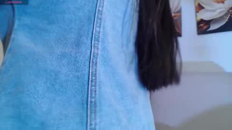 violet_tay1 online show from 12/02/25, 11:59