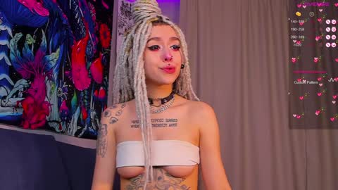 Violet online show from 01/11/25, 05:31