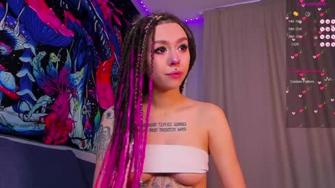 Violet online show from 02/07/25, 06:56