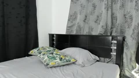 Snapshot of violeta_gracee chatting on 04/25/26, 01:30 violeta_gracee online show from 04/25/26, 01:30