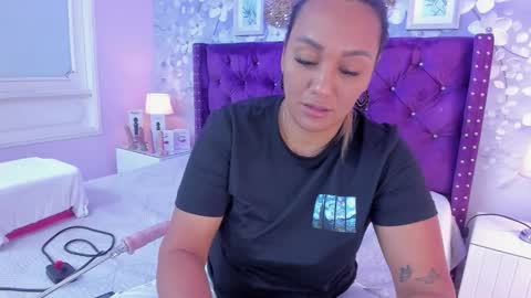 violeta_medina online show from 10/11/25, 10:47