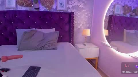 violeta_medina online show from 10/19/25, 11:33
