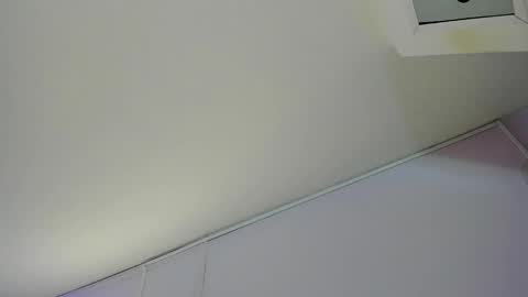 Snapshot of violeta_medina chatting on 05/24/26, 01:43 violeta_medina online show from 05/24/26, 01:43
