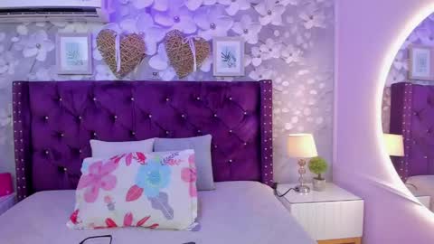 Snapshot of violeta_medina chatting on 05/30/26, 02:52 violeta_medina online show from 05/30/26, 02:52
