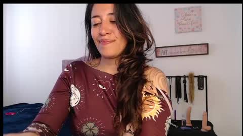 Snapshot of violeta_scott_ chatting on 05/06/26, 02:55 violeta_scott_ online show from 05/06/26, 02:55