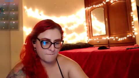 Snapshot of violetabitch chatting on 12/13/24, 08:51 Violetta Morningstar online show from 12/13/24, 08:51