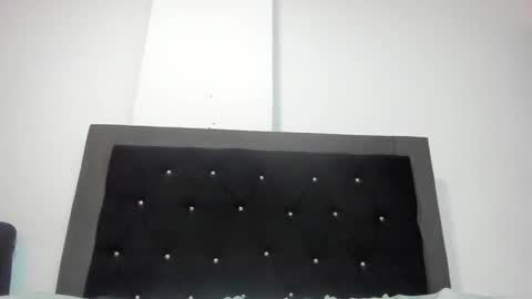 VioletaDums online show from 02/19/25, 06:00