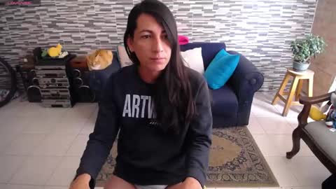 Snapshot of violetagomez_co chatting on 05/12/26, 02:36 Violeta Gmez online show from 05/12/26, 02:36