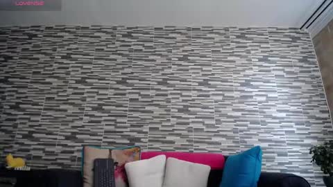 Snapshot of violetagomez_co chatting on 05/30/26, 01:52 Violeta Gmez online show from 05/30/26, 01:52