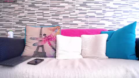 Snapshot of violetagomez_co chatting on 06/10/26, 03:00 Violeta Gmez online show from 06/10/26, 03:00