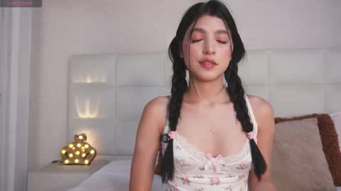 Violeta online show from 03/29/26, 07:47