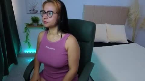 Snapshot of violetamedusa chatting on 09/29/25, 11:59 VioletaMedusa online show from 09/29/25, 11:59