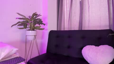 Violeta online show from 04/30/26, 05:19