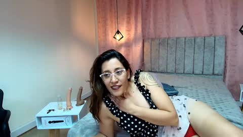 VIOLETA online show from 01/13/25, 06:38