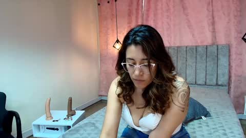 VIOLETA online show from 01/15/25, 04:32